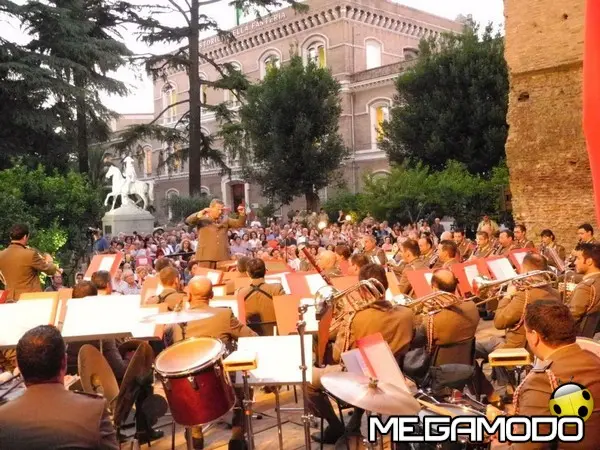 concerto della banda dellesercito nel parco del museo storico della fanteria