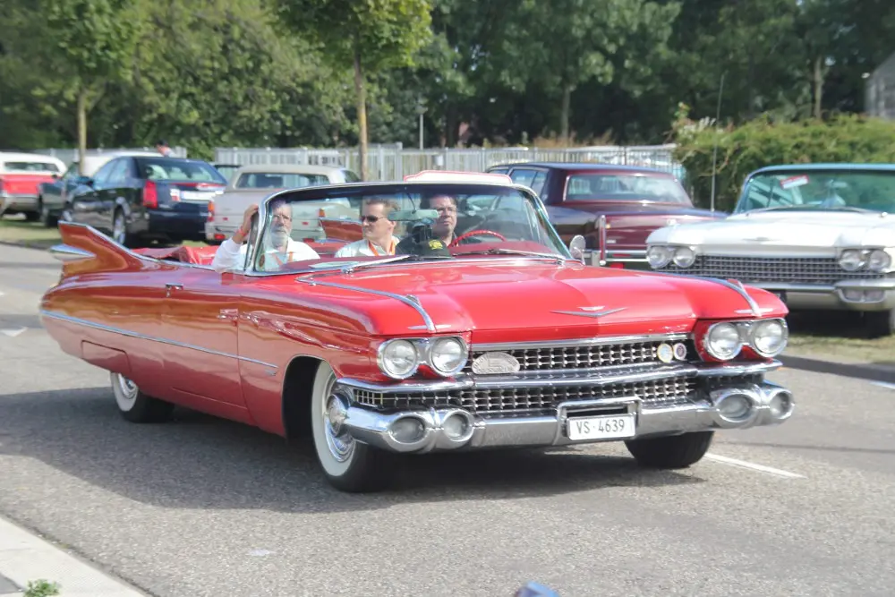 110 Cadillac vintage in Olanda per il “Grand European meeting 2013”