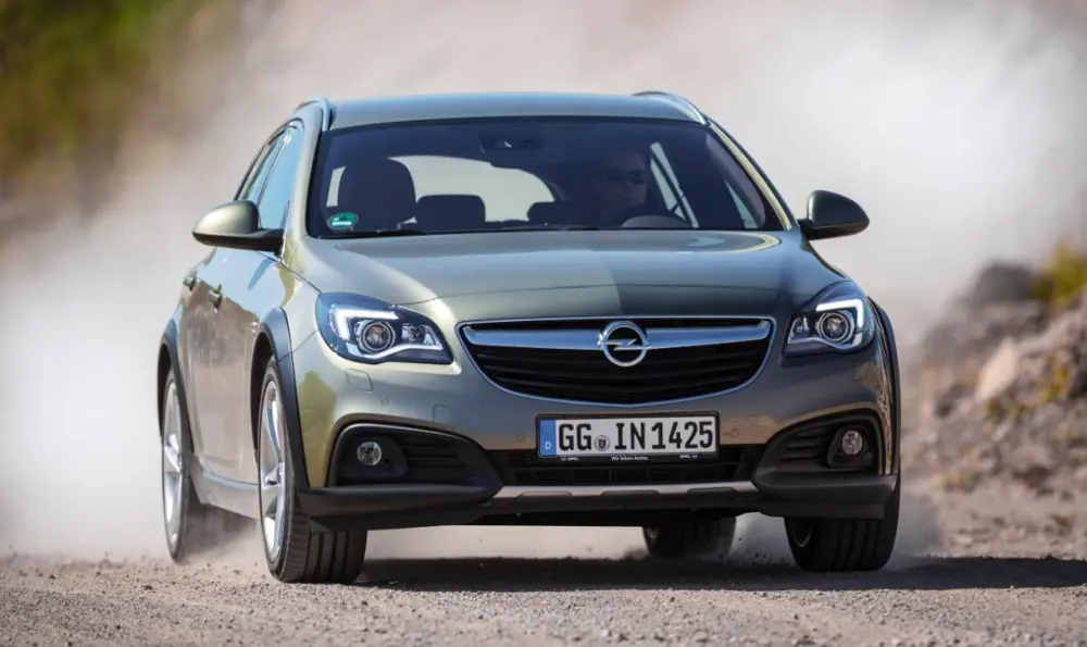 Opel al Salone di Francoforte: dalla Insignia OPC alla Monza Concept