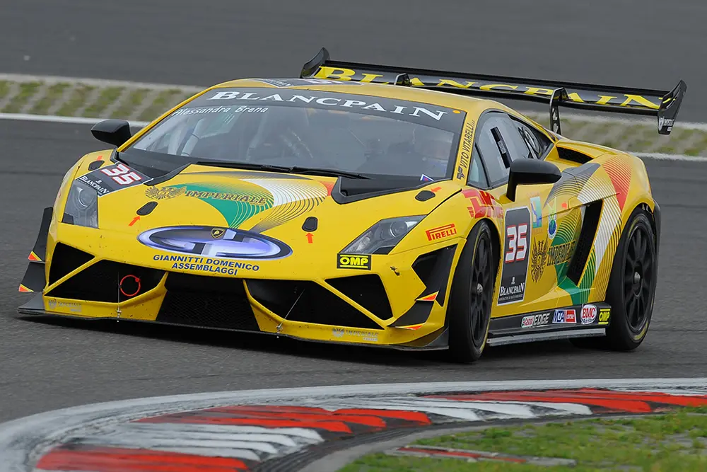 Super Trofeo Lamborghini, primi punti per Alessandra Brena al Nurburgring