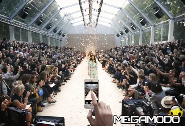 burberry prorsum womenswear spring summer 2014 show final 001