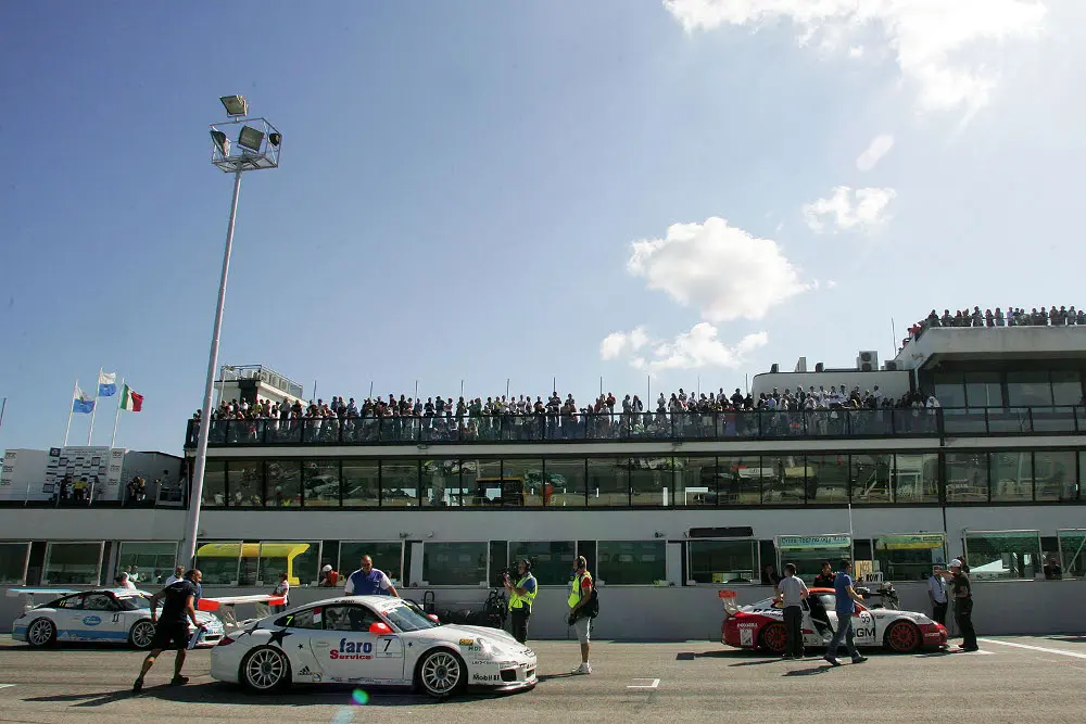 Porsche Carrera Cup: sfida a tre per il gran finale di Monza