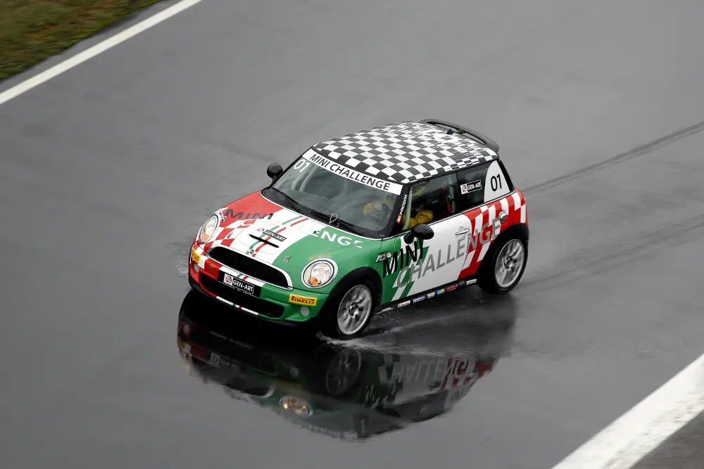 MINI Challenge 2013: ultimo round a Monza