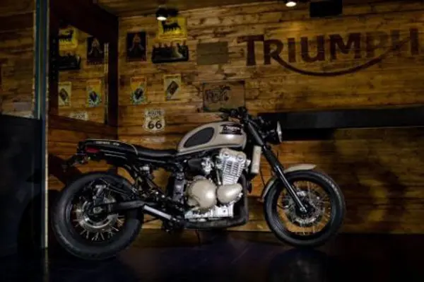 Triumph: due notti "classiche" accendono le serate di Eicma 2013