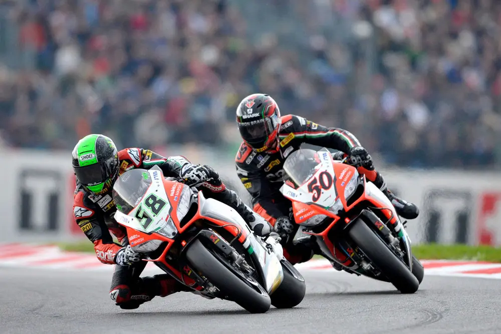 Mondiale Superbike-Jerez: Laverty e Guintoli in corsa per il titolo piloti