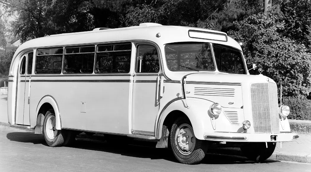 Mercedes-Benz O 3500, la prima volta di un bus ad Auto e Moto d’Epoca  