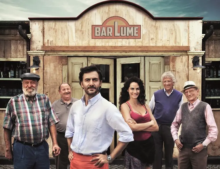 I Delitti del BarLume, la miniserie tratta dai bestseller di Marco Malvaldi arriva su Sky 