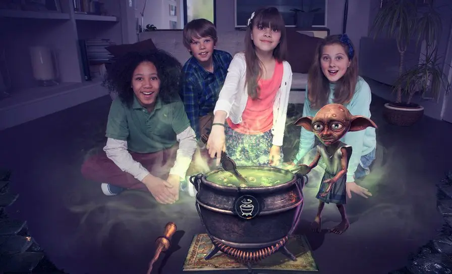 Sony presenta Wonderbook: "Il libro delle pozioni" e "A spasso con i Dinosauri"