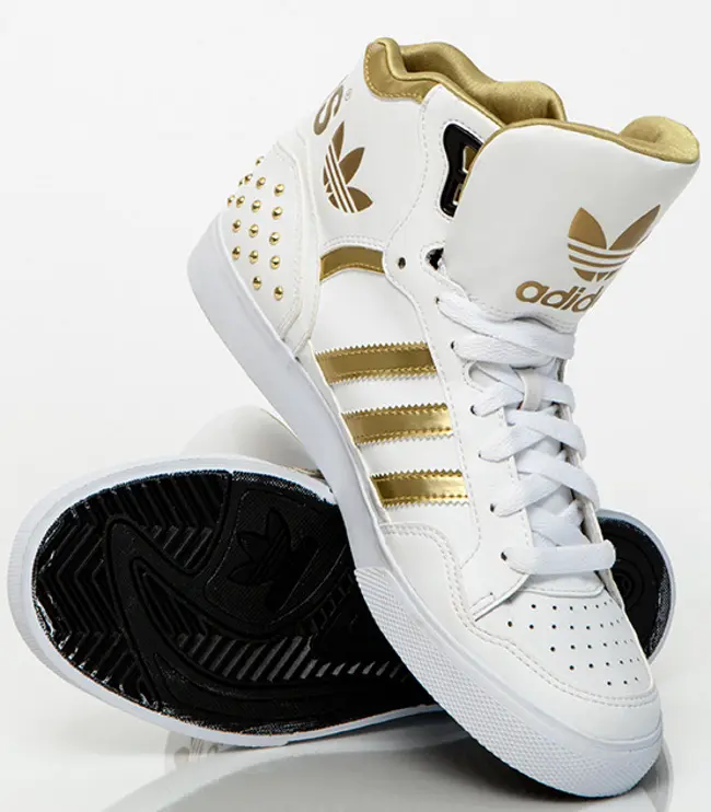 Sneaker donna Adidas Originals, collezioni esclusive ispirate al retrò basket