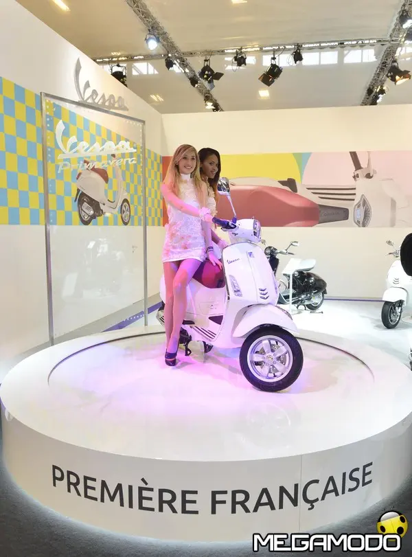 01 vespa primavera salon de la moto