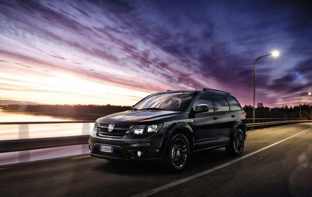 Fiat Freemont Black Code da oggi nelle concessionarie