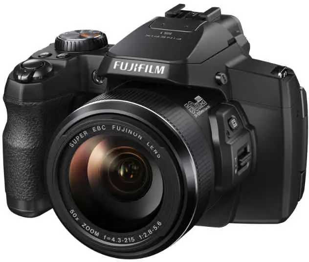 Fujifilm FinePix S1, la fotocamera resistente agli agenti atmosferici