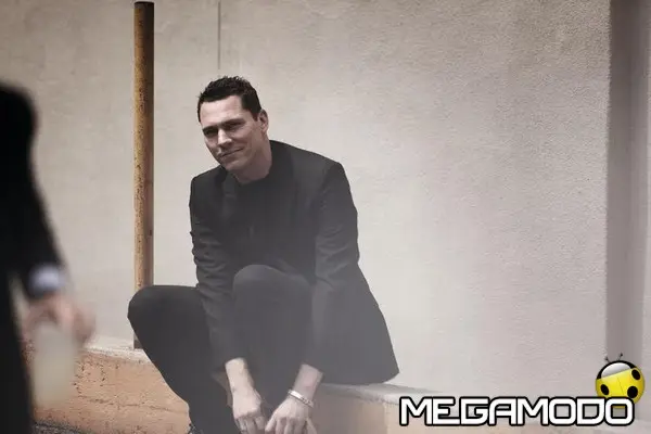 "Red Lights": disponibile in digitale il nuovo singolo dance