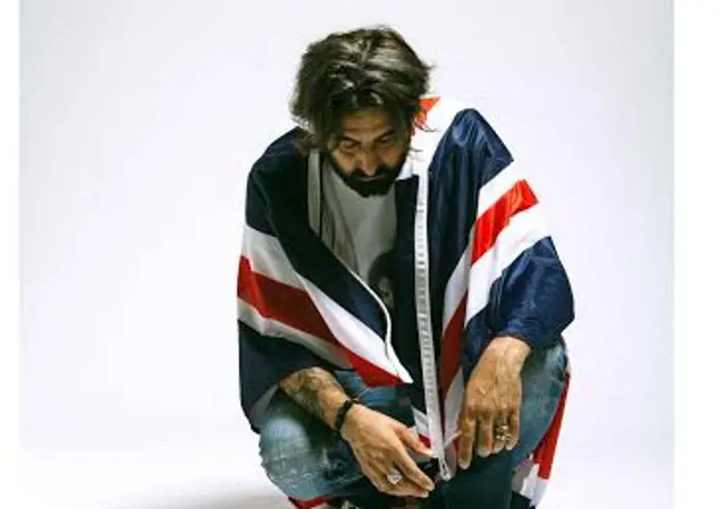 Da domani in radio il nuovo singolo di Omar Pedrini "Che ci vado a fare a Londra?" 