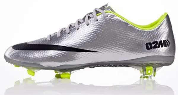 Scarpe Nike Mercurial Vapor IX Fast Forward ’02 Edition, ispirate al passato con materiali moderni 