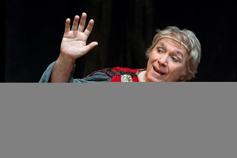 Tato Russo al Teatro Augusteo "MENECMI, due gemelli napoletani"