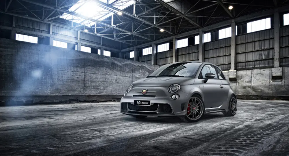 Abarth 695 biposto: la "più veloce Abarth stradale di sempre"