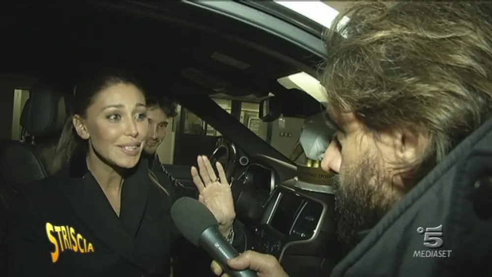 Stasera a Striscia: Tapiro d’oro a Belén Rodríguez per il mancato pagamento dell'abito da sposa