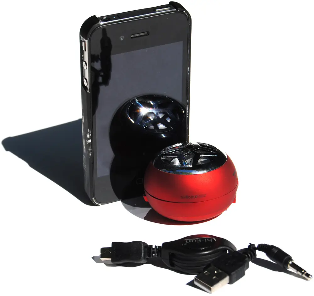 hi-Bomb di hi-Fun, lo speaker ricaricabile piccolo come una pallina da golf