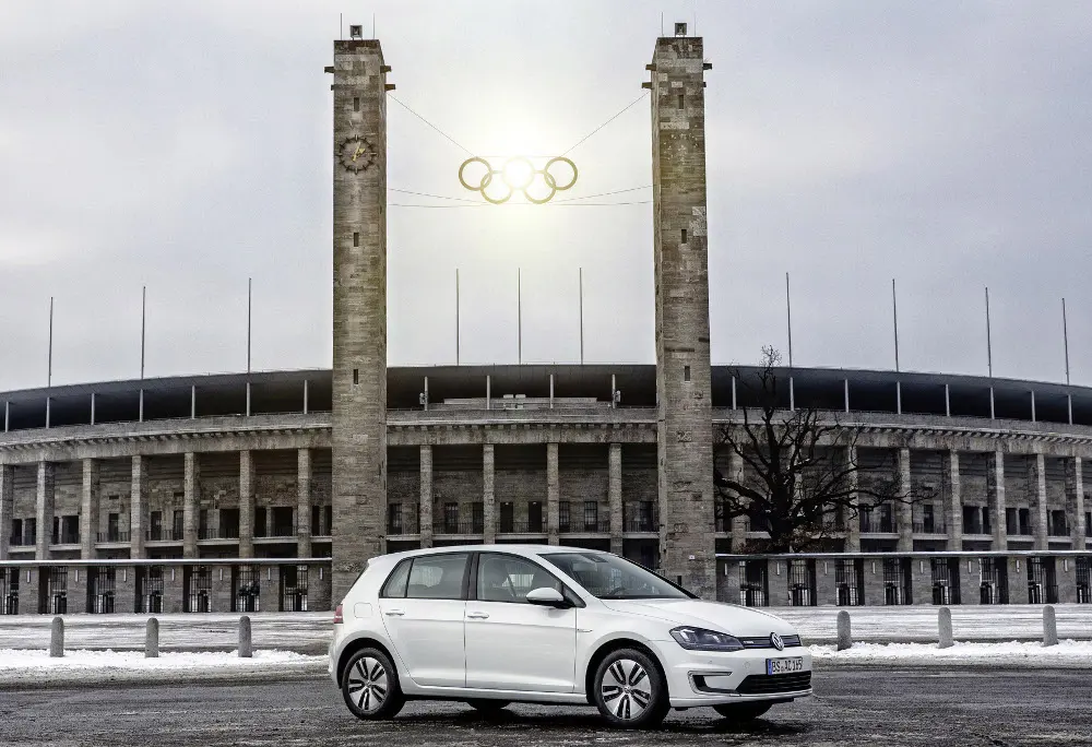Volkswagen e-Golf, silenziosità sportiva
