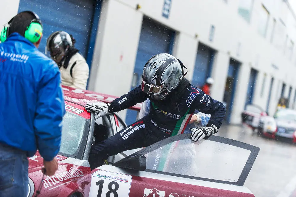 Targa Tricolore Porsche: Vallelunga sfortunata per Ale Baccani