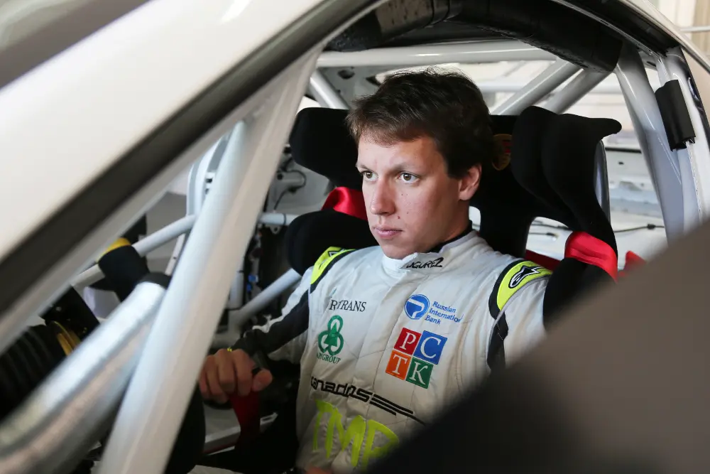 Lo Scholarship Program della Porsche Carrera Cup Italia 2014