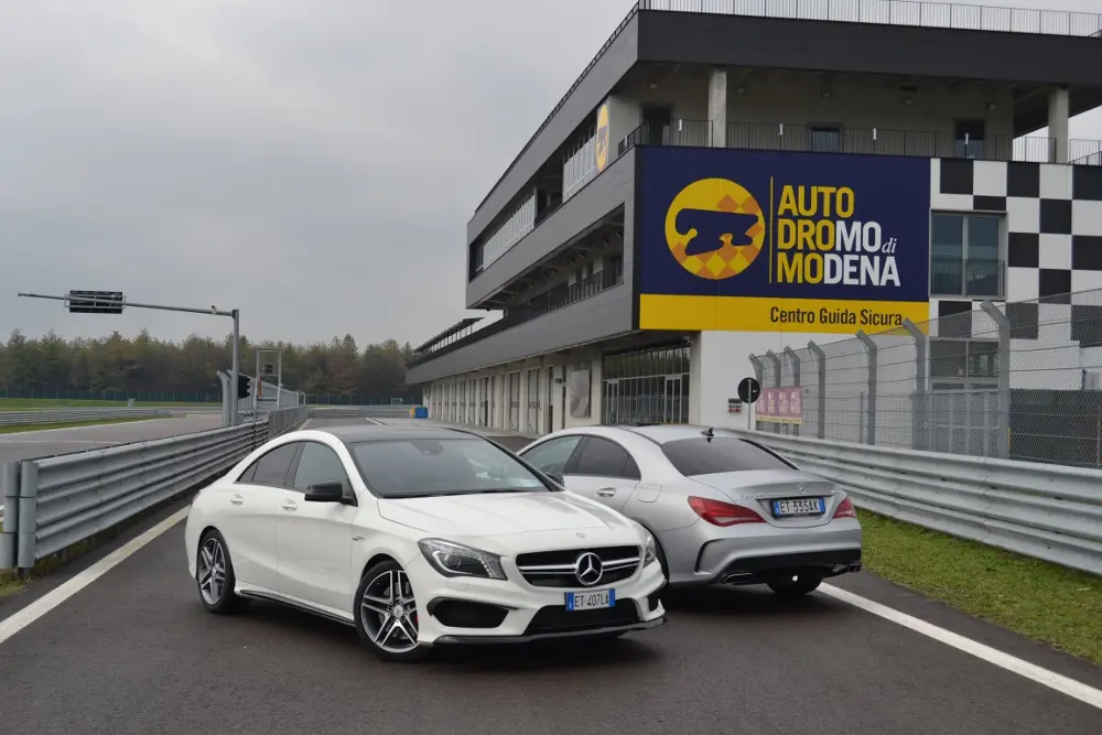 CLA 45 AMG nella scuderia dell’AMG Driving Academy italiana