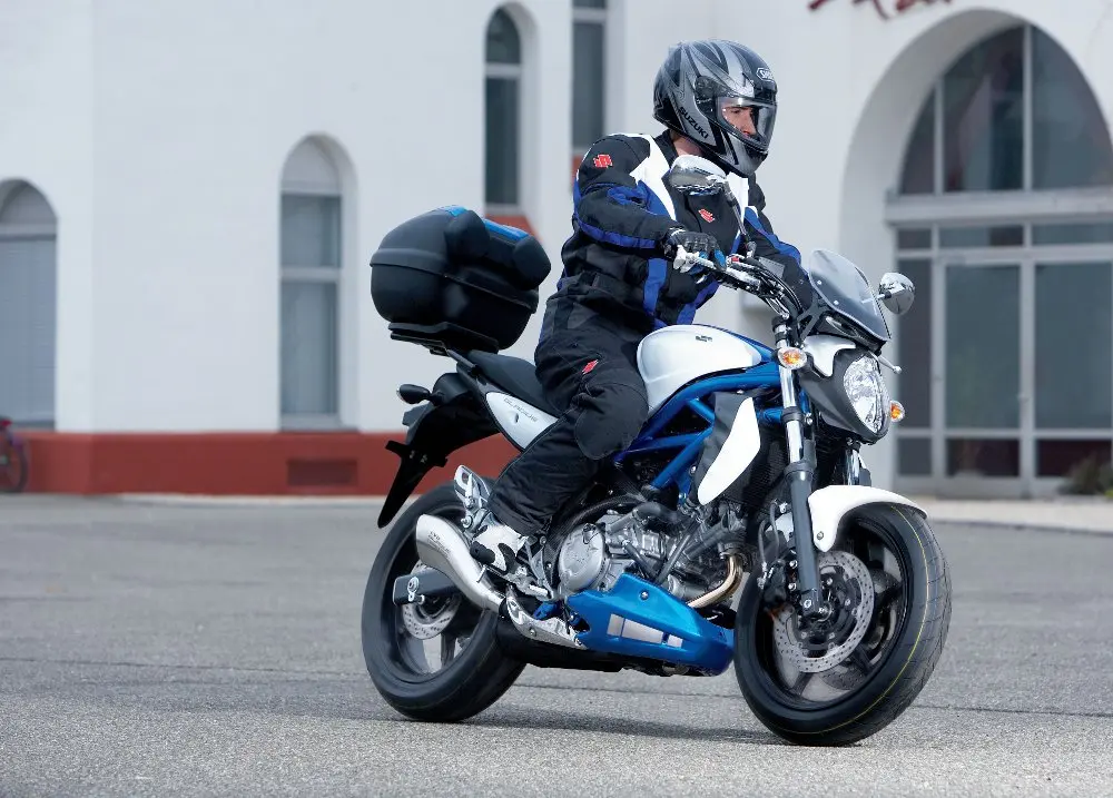 Suzuki: proseguono le promozioni su moto e scooter 