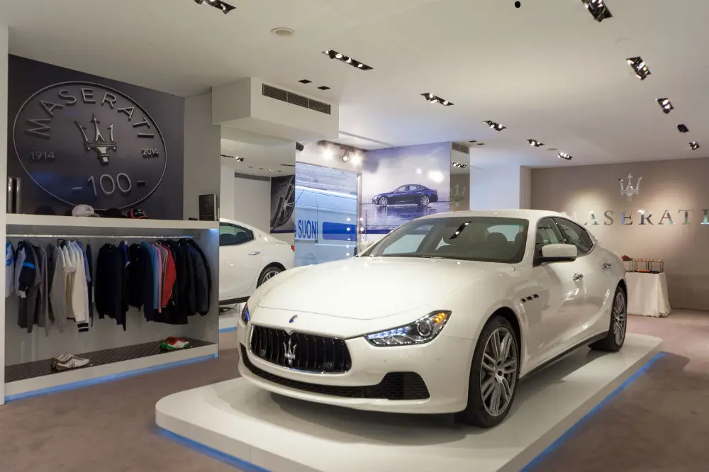 Maserati inaugura un pop-up store in Galleria Cavour 