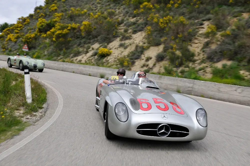 Al via il Mercedes-Benz Tribute to Mille Miglia