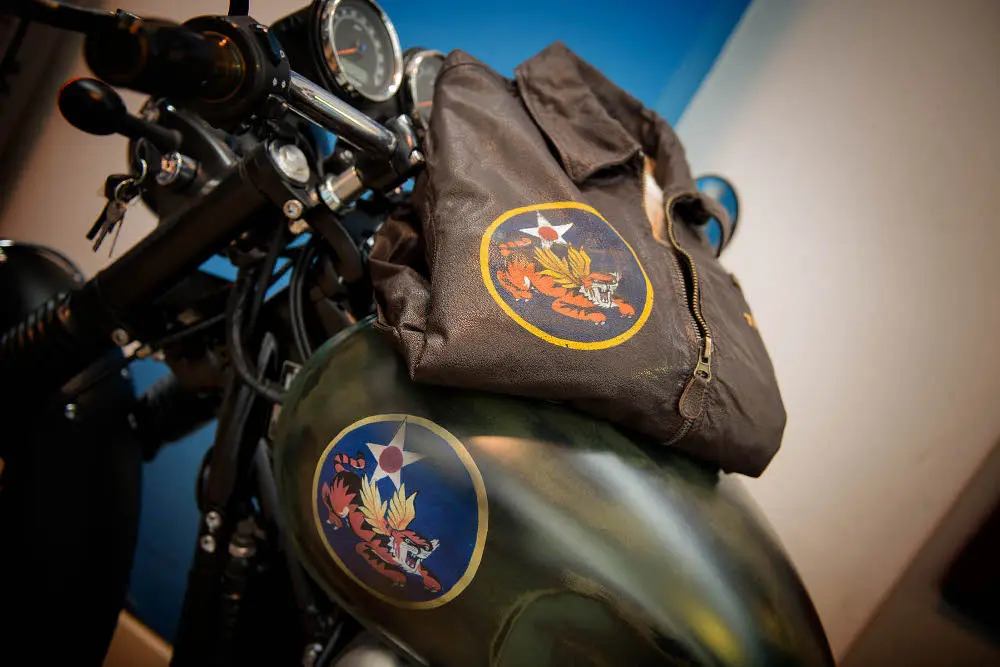 The Great Escape: Triumph e Avirex insieme per una Limited Edition da collezionisti