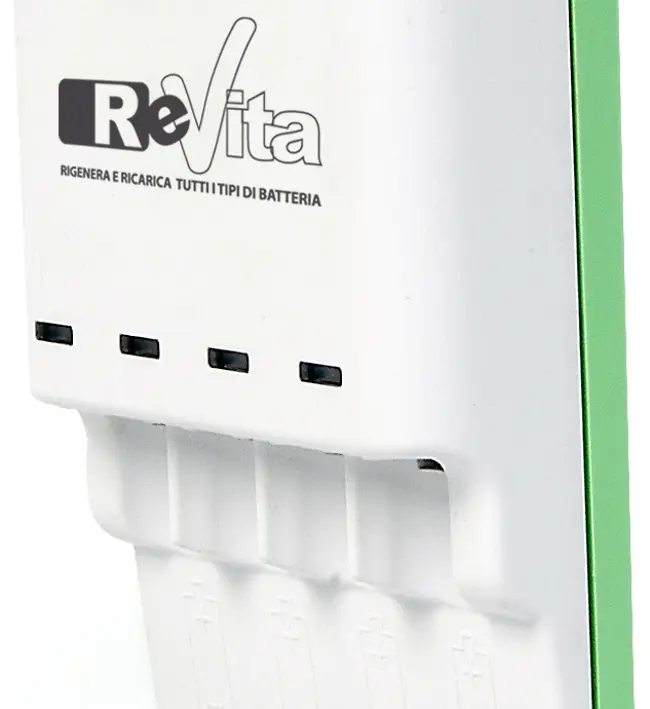 Caricabatterie ReVita da 2700 mAh, ricarica le batterie "usa e getta"