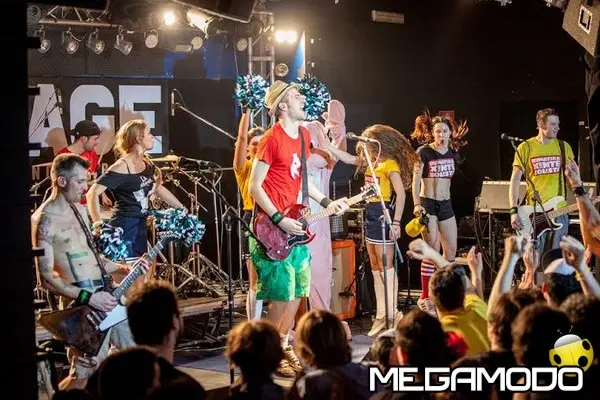 Rock classico ed elettronica: è uscito "Awanti Coi Ammicci", il nuovo album dei Rumatera