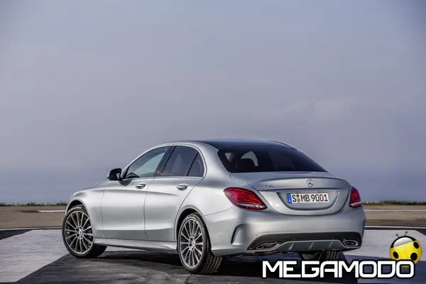Mercedes-Benz Classe C riceve il Plus X Award