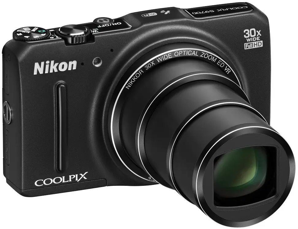 Nikon Coolpix S9700: eccellenti riprese a distanza e facilità di condivisione