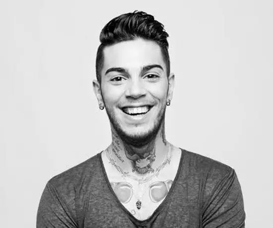 “MARACANà”, la hit dei Mondiali di Emis Killa è disco d'oro digitale 