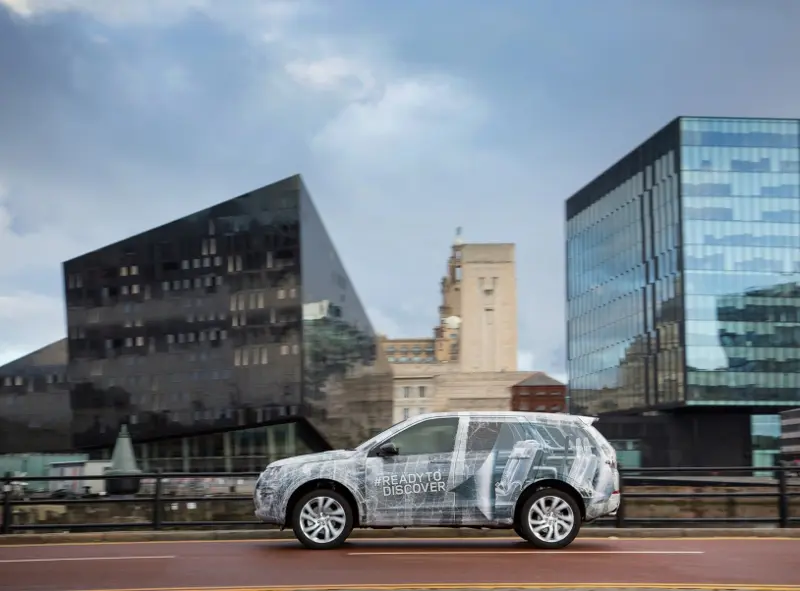  Land Rover Discovery Sport avrà la terza fila di sedili