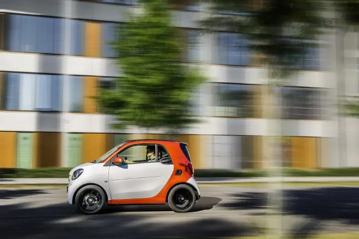 Smart roadshow: fortwo e forfour si concedono agli italiani