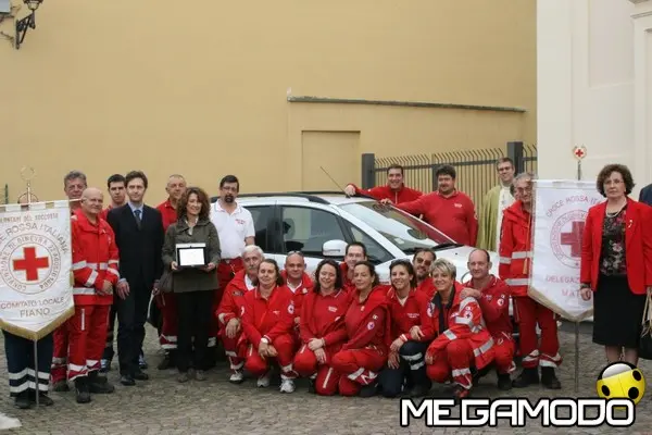 Una 4x4 Suzuki DDiS per la Croce Rossa Italiana
