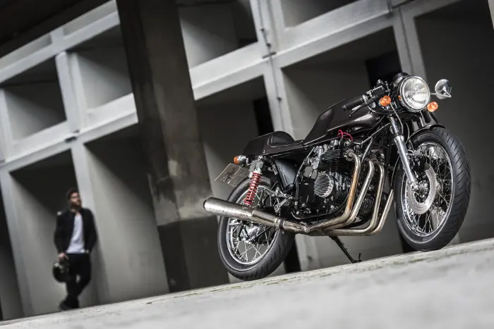 Metzeler presenta SPORTEC Klassik a INTERMOT