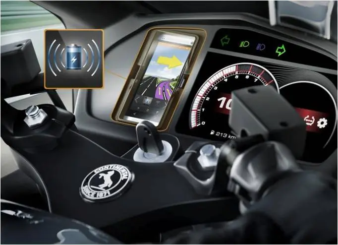 Continental per i motociclisti: Head-up display e carica smartphone wireless