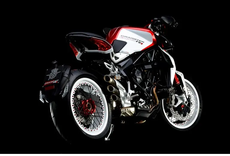 Pirelli Diablo Rosso II scelto da MV Agusta per Brutale 800 RR e Brutale Dragster 800 RR