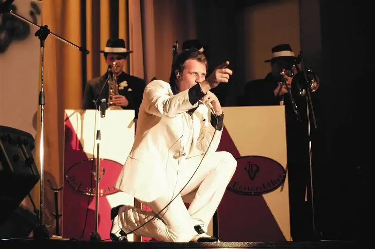 Vik & The Doctors Of Jive con il maestro Vince Tempera: domani sera dal vivo alla Salumeria della Musica