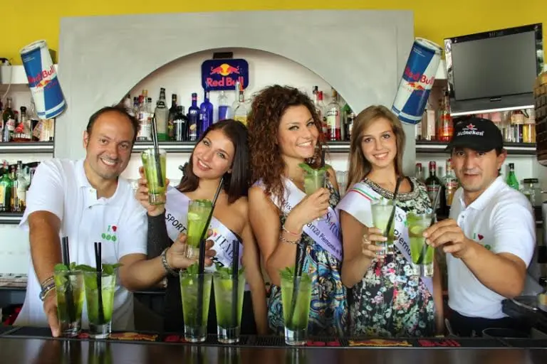 A Baveno un singolare aperitivo, per le più votate Miss Italia edizione 2014, complice il caldo   