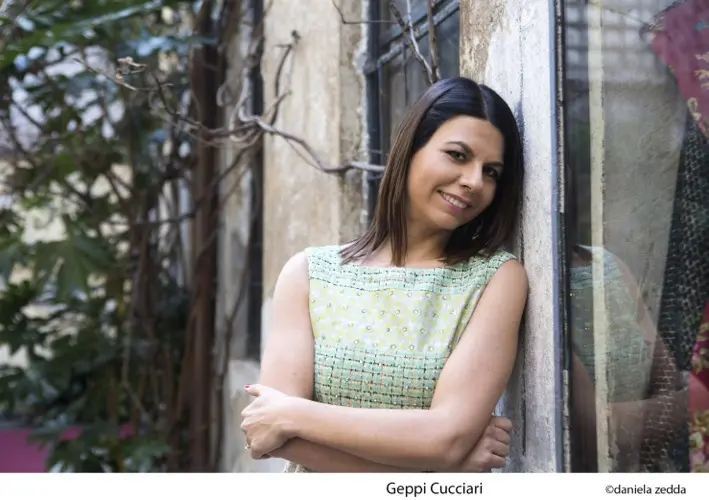 Geppi Cucciari e Giovanni Vecchi per "La verità, vi prego, sul denaro. Atto secondo" al Franco Parenti di Milano