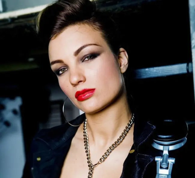 Al Made Club di Como il 13/2 Flower Power Carnival Party e il 14/2 m2o Official Party con Renee La Bulgara & Andrea Mattei