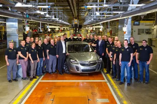 Al via la produzione della prima Insignia per Holden nello stabilimento Opel di Rüsselsheim
