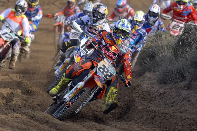 Motocross: Pirelli vince con Cairoli e Jonass