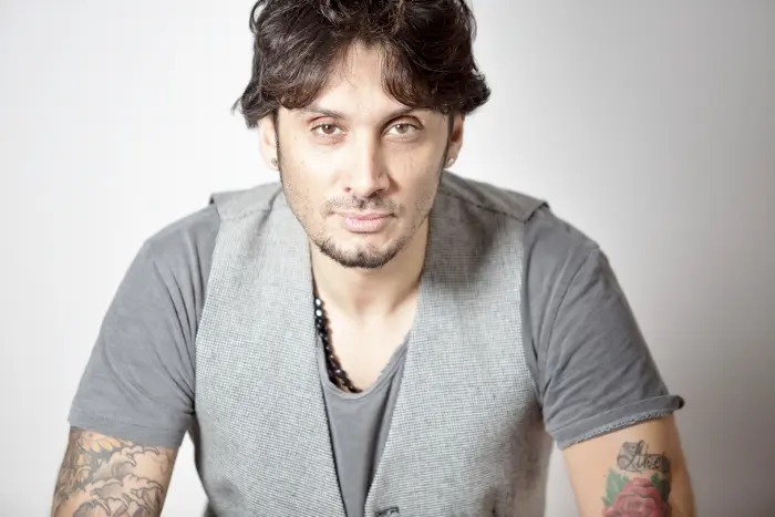 Fabrizio Moro: esce domani "Via delle Girandole 10"