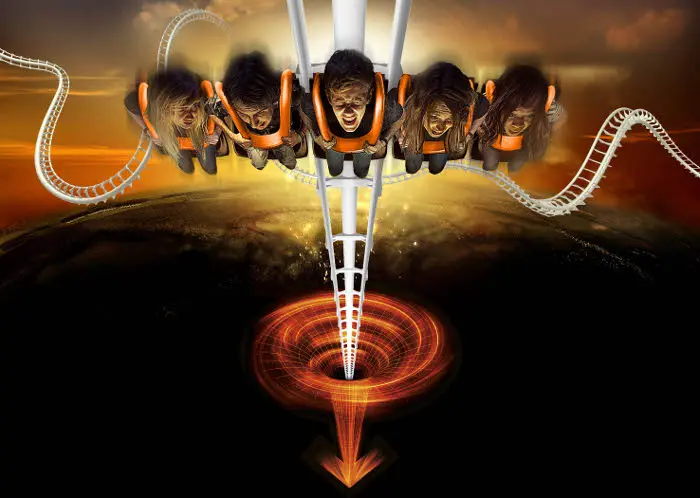 Gardaland inaugura “Oblivion-The Black Hole”, le montagne russe a caduta in picchiata verticale